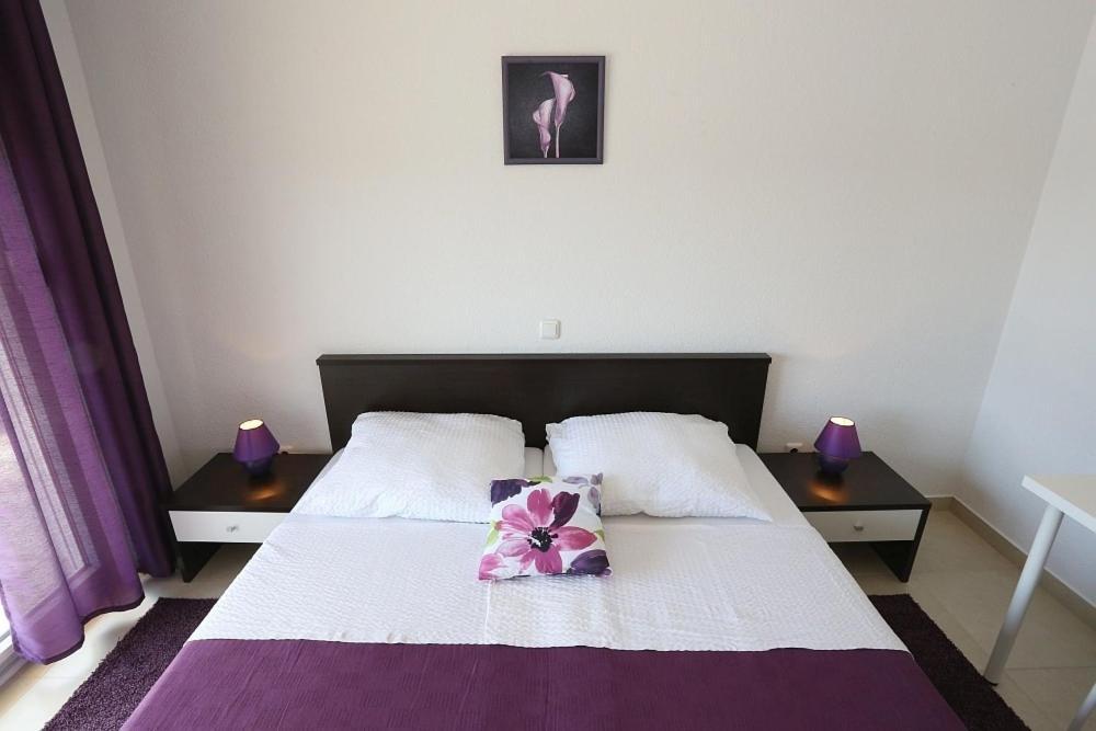 Apartments Dado Трогір Екстер'єр фото